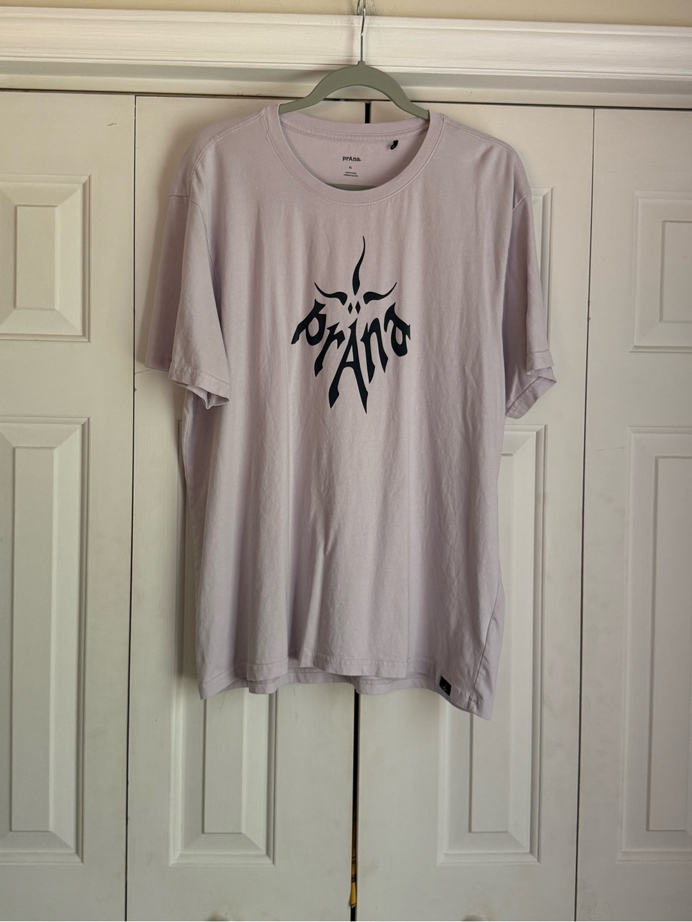PRANA HERITAGE GRAPHIC T-SHIRT - UNISEX - LUMINOUS HORNS